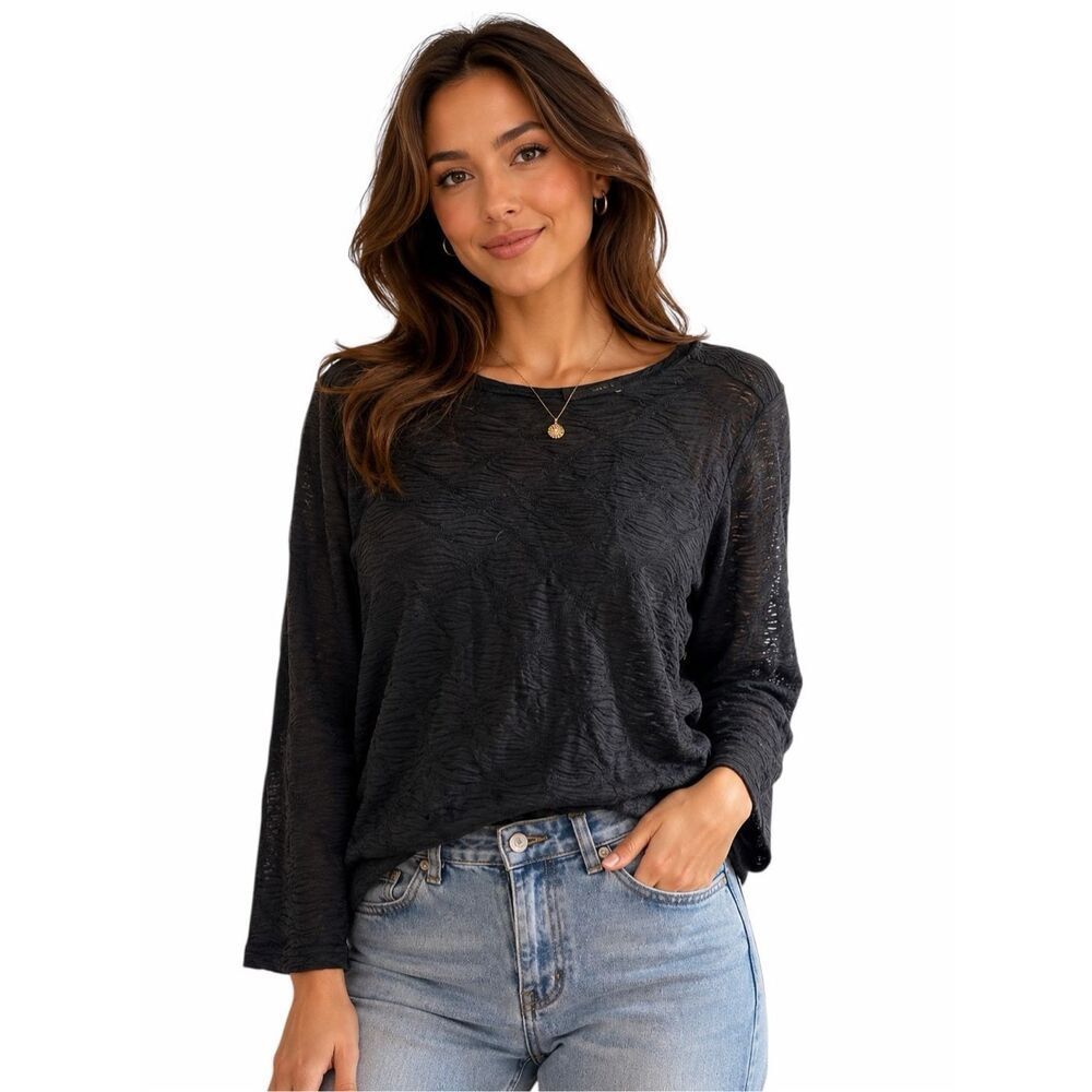 ✨Cut Loose Sheer 3/4 Sleeves Design Black Sz Medium Top✨